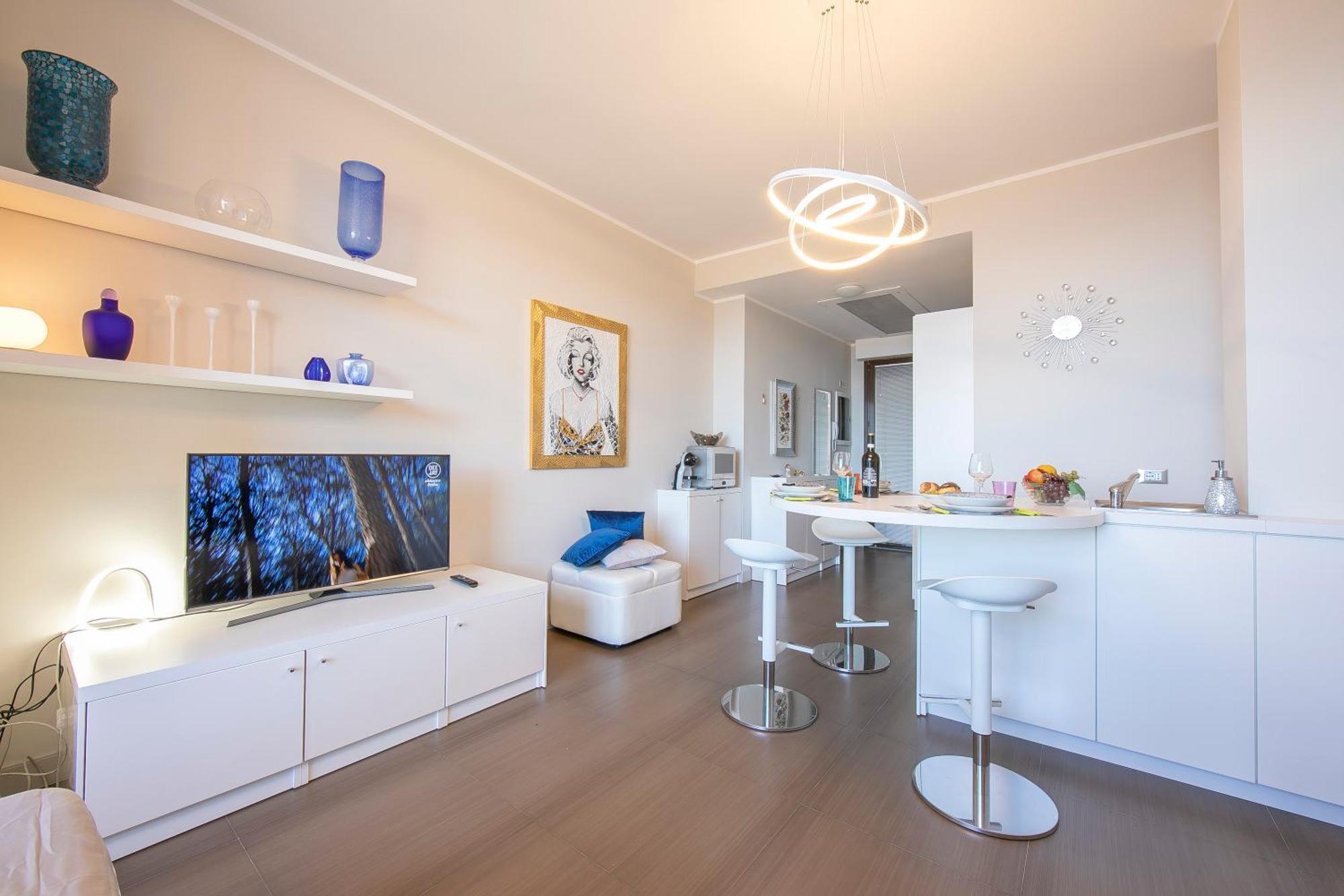 Suite On The Lake - Happy Rentals Meina Exterior foto