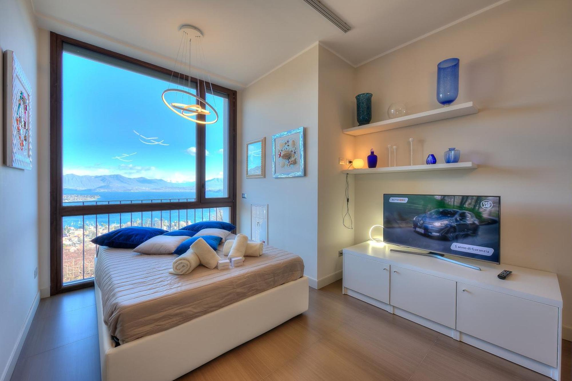 Suite On The Lake - Happy Rentals Meina Exterior foto